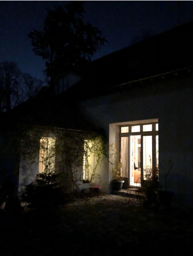 Вилла Dans Un Cadre Exceptionnel, Ferme Renovee A 17Km De Paris Буасси-Сен-Лежер Экстерьер фото
